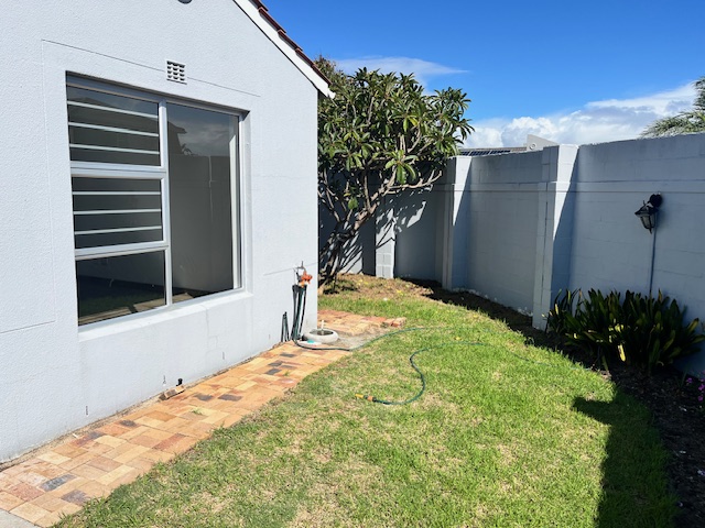 To Let 3 Bedroom Property for Rent in Edgemead Western Cape